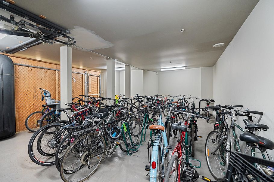 203 2555 W 4th Avenue Vancouver, BC - 36