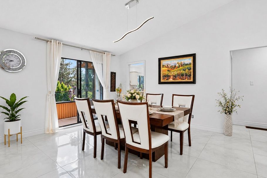 2940 Dresden Way North Vancouver, BC - 4