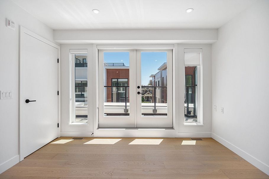 123 725 W 49 Avenue Vancouver, BC - 19