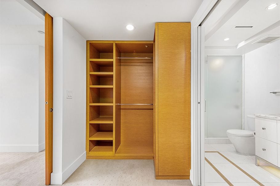2301 667 Howe Street Vancouver, BC - 24