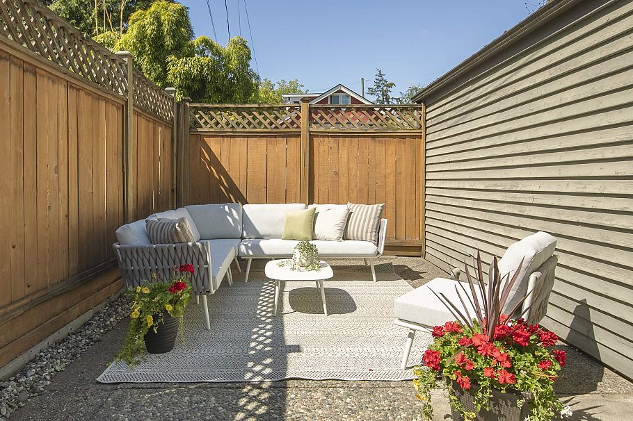 3385 W 8th Avenue Vancouver, BC - 10