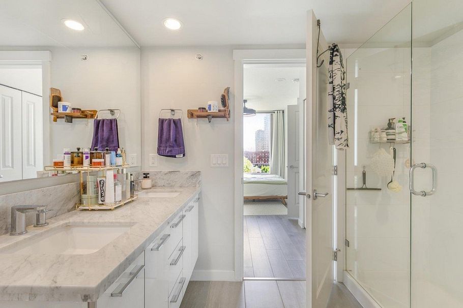711 3281 E Kent Avenue North Vancouver, BC - 11