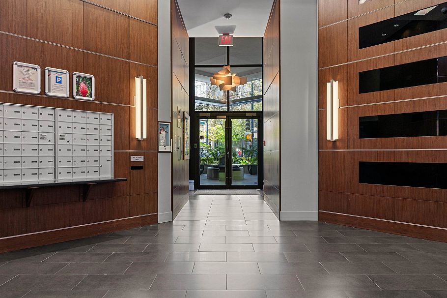 403 988 Richards Street Vancouver, BC - 25