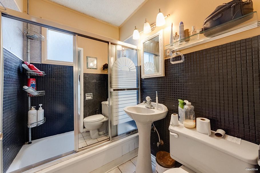2087 Harrison Drive Vancouver, BC - 17