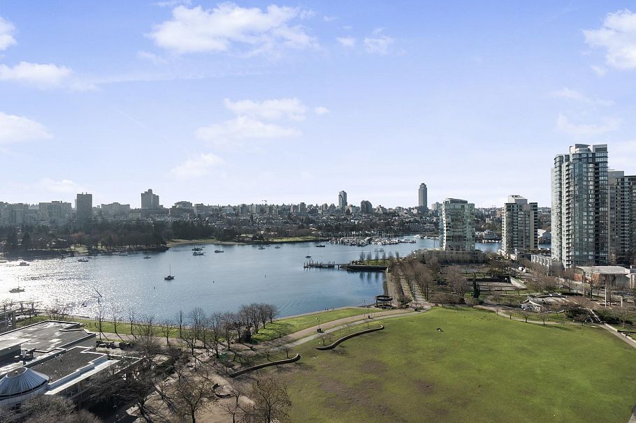 18A 199 Drake Street Vancouver, BC - 1