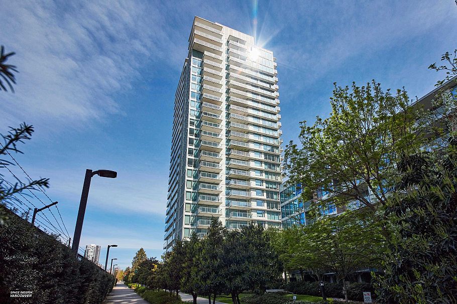 2605 8031 Nunavut Lane Vancouver, BC - 1