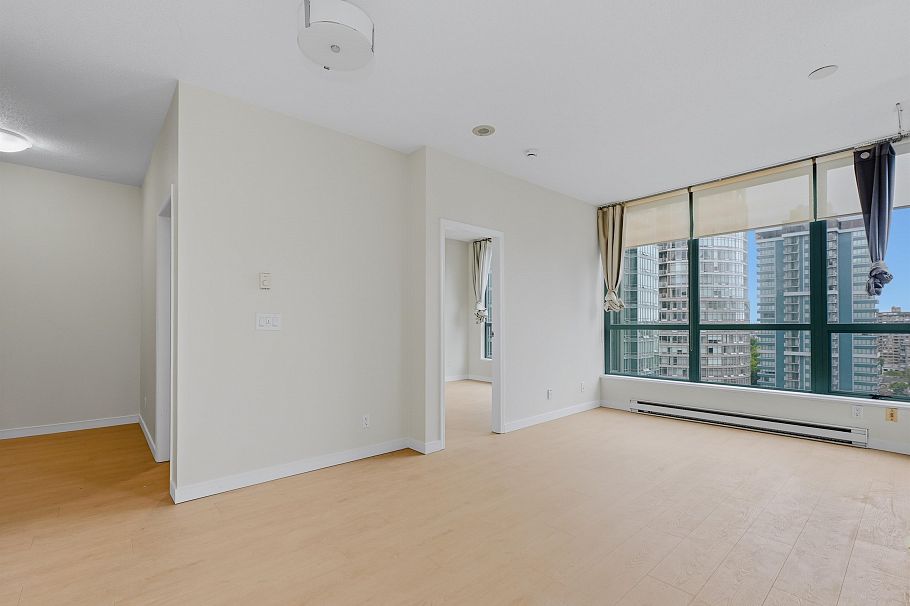 2304 1239 W Georgia Street Vancouver, BC - 14