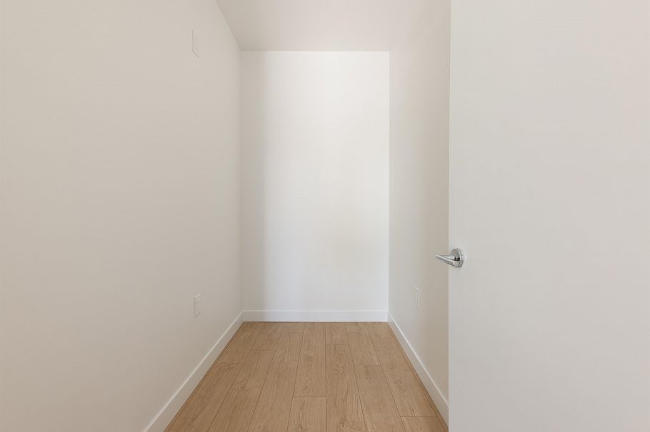 2407 N Grandview Highway Vancouver, BC - 31