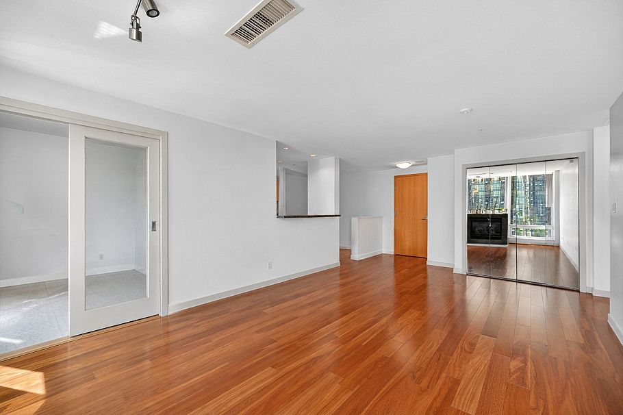 1004 590 Nicola Street Vancouver, BC - 13