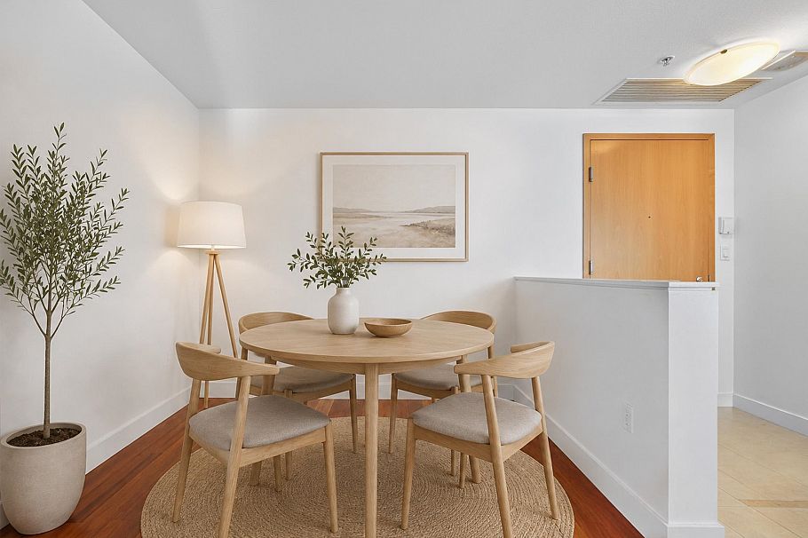 1004 590 Nicola Street Vancouver, BC - 3