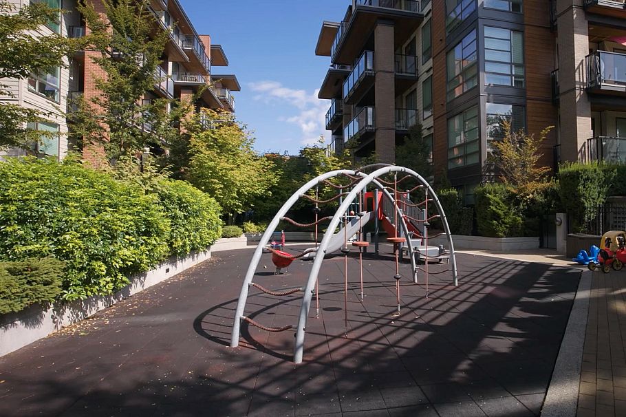 103 719 W 3rd Street North Vancouver, BC - 26