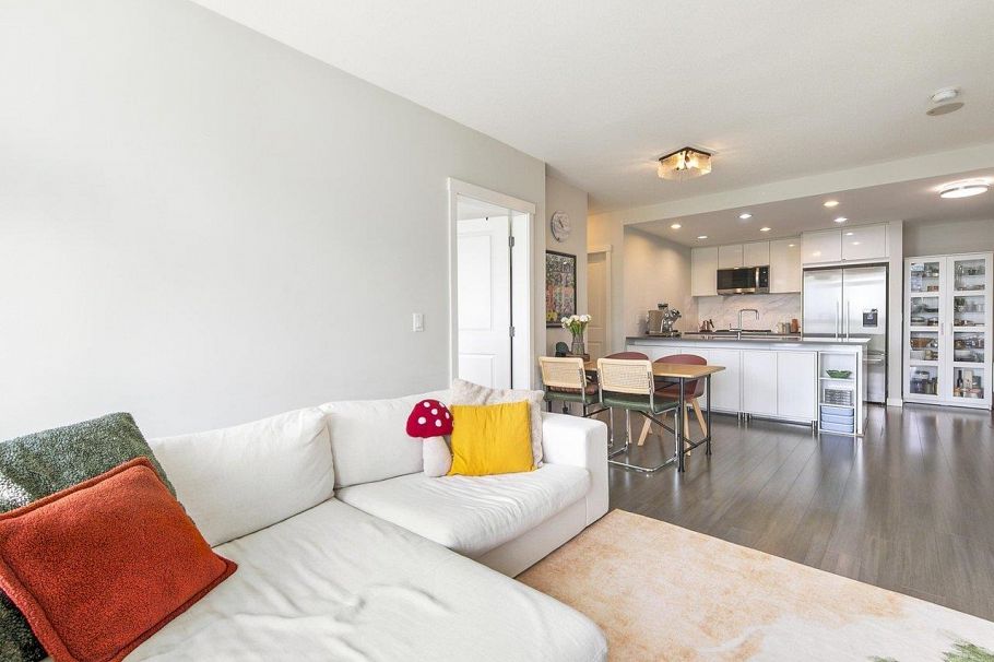 711 3281 E Kent Avenue North Vancouver, BC - 8