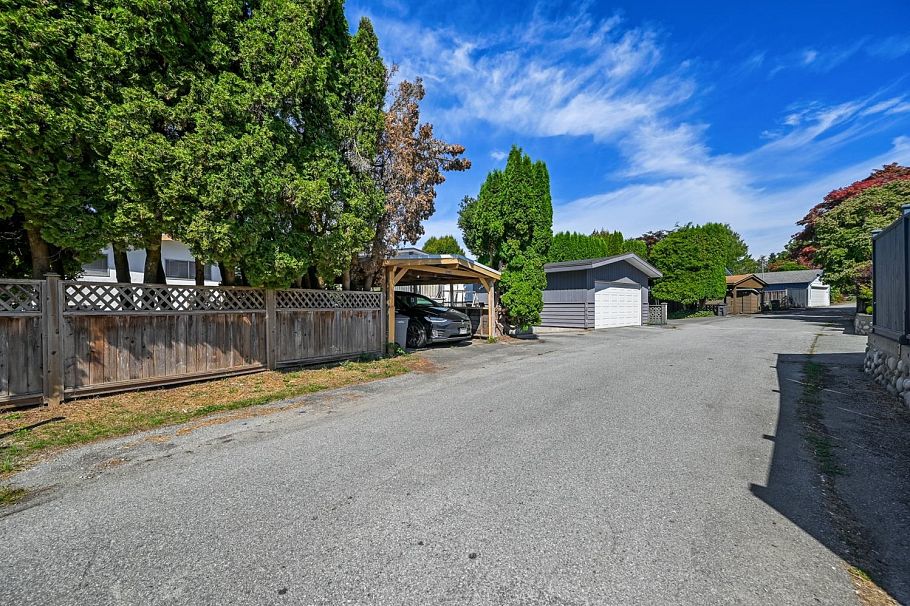 2763 Rosemont Drive Vancouver, BC - 30