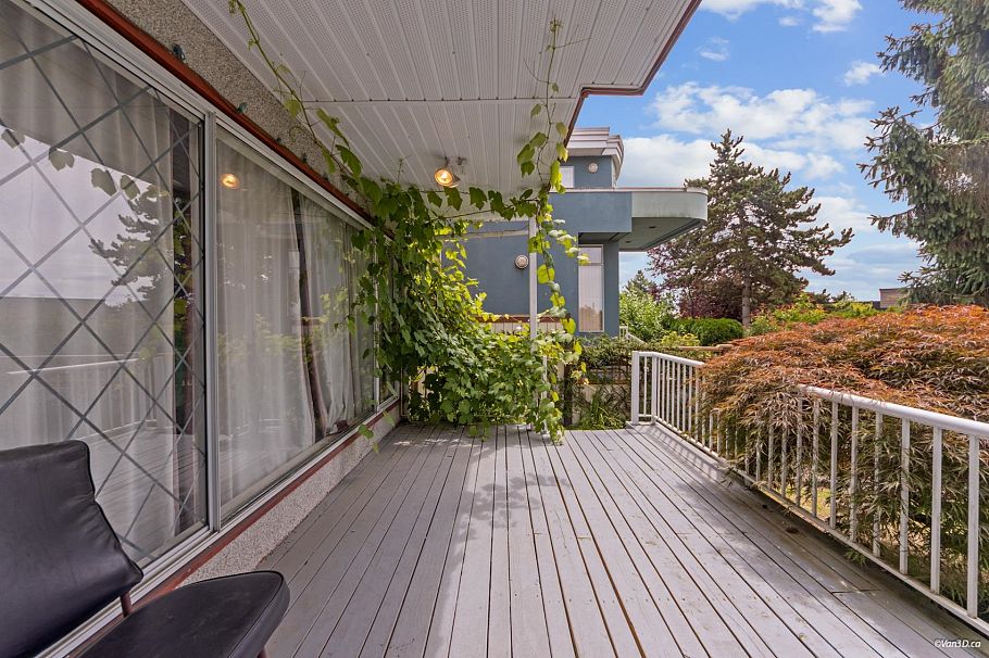 2087 Harrison Drive Vancouver, BC - 4