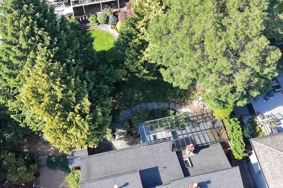 2940 Dresden Way North Vancouver, BC - 37