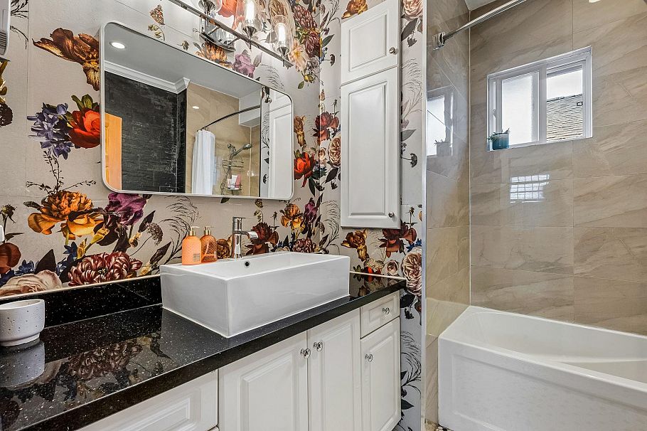 2323 Graveley Street Vancouver, BC - 12