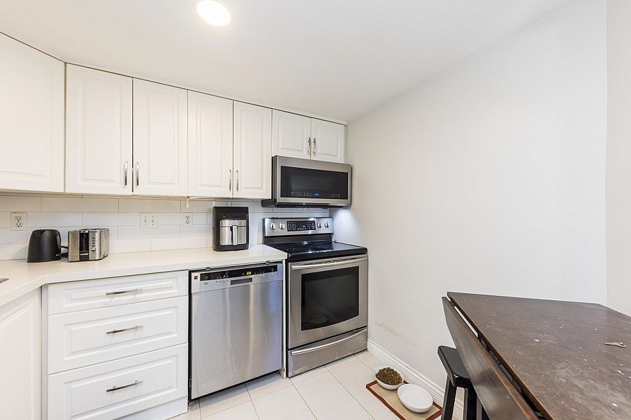 7 249 E 4th Street North Vancouver, BC - 8