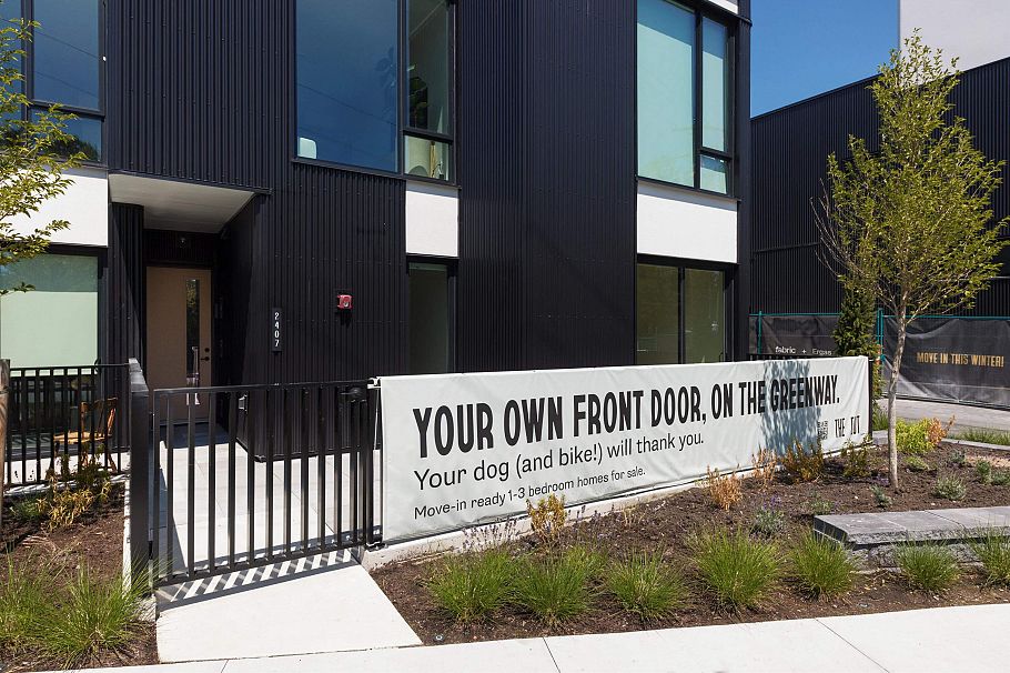 2407 N Grandview Highway Vancouver, BC - 40