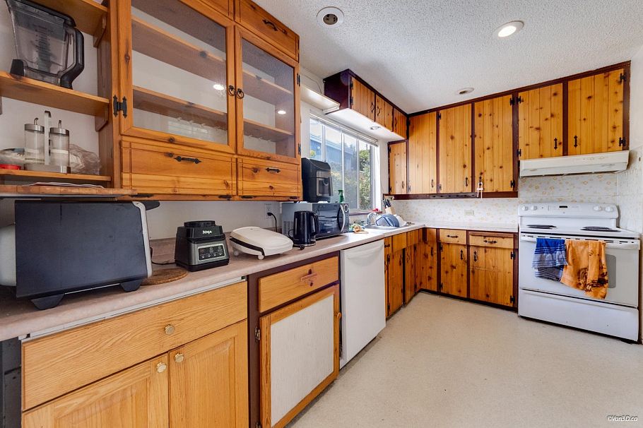 2087 Harrison Drive Vancouver, BC - 9
