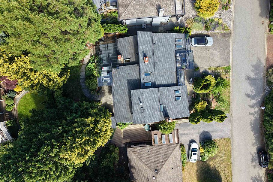 2940 Dresden Way North Vancouver, BC - 38