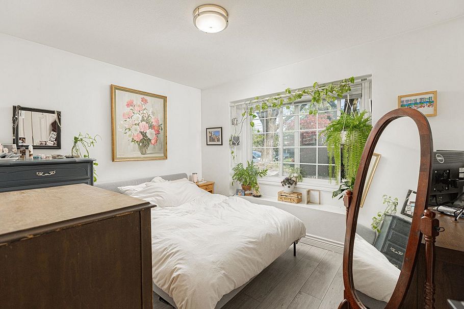 3529 Gladstone Street Vancouver, BC - 14