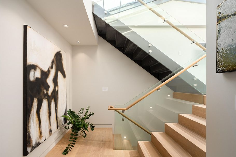3250 W 20th Avenue Vancouver, BC - 22