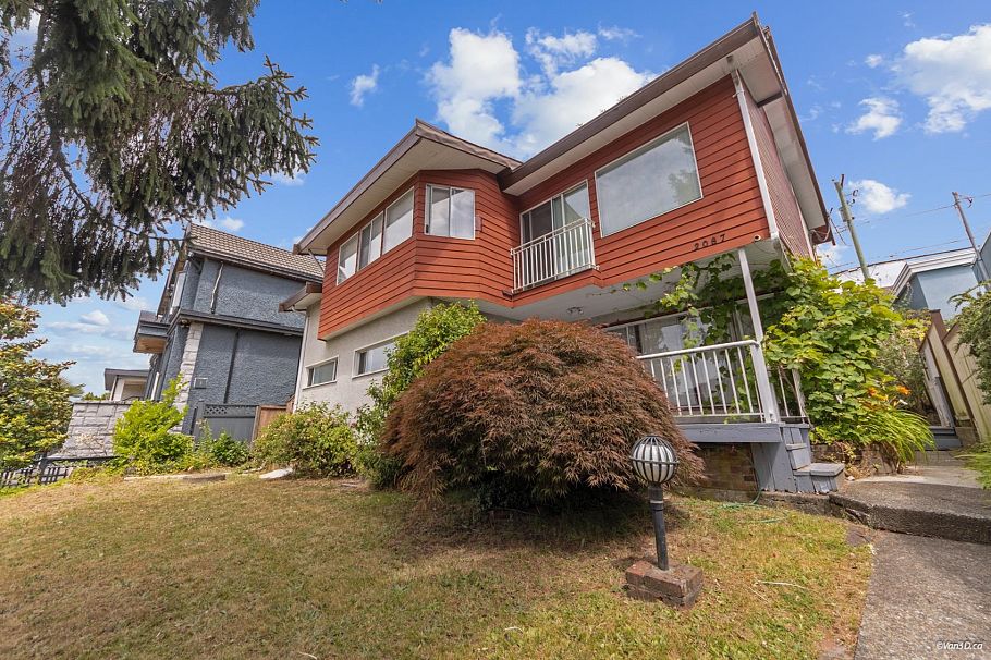 2087 Harrison Drive Vancouver, BC - 1