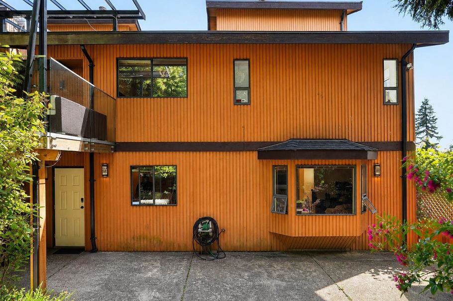2940 Dresden Way North Vancouver, BC - 32
