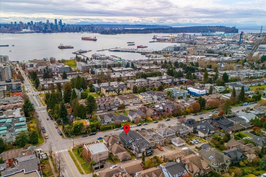 210 W 5th Street North Vancouver, BC - 2