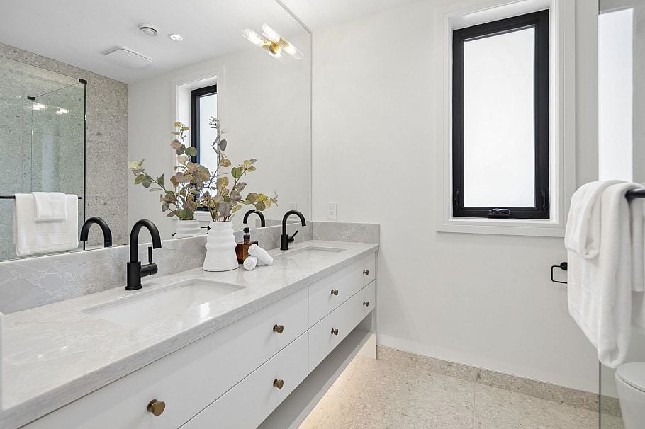 2 2815 Trinity Street Vancouver, BC - 23