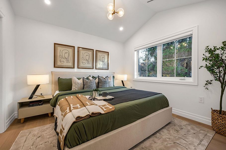 2153 E 20th Avenue Vancouver, BC - 15