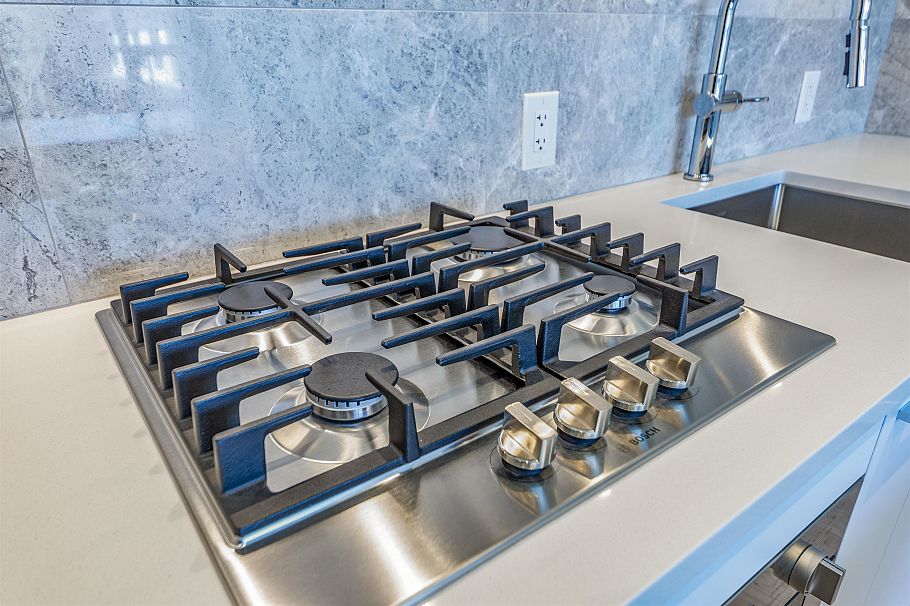 301 5380 Crooked Branch Road Vancouver, BC - 5