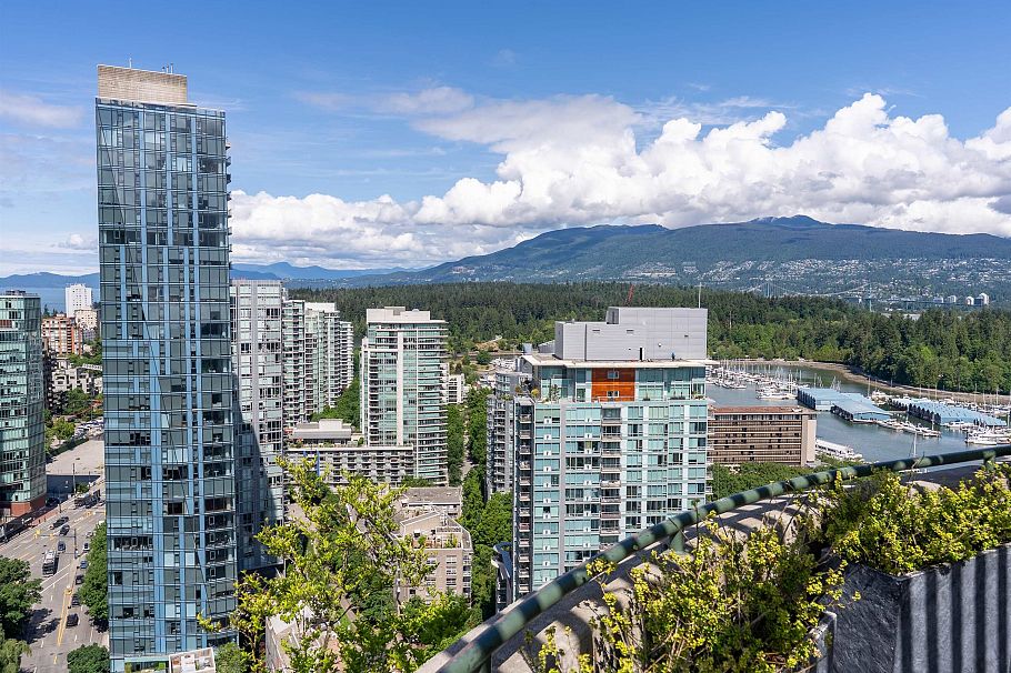 2102 588 Broughton Street Vancouver, BC - 33