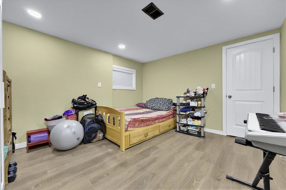 4967 Spencer Street Vancouver, BC - 16