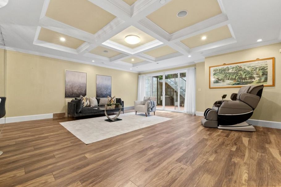 4077 W 13th Avenue Vancouver, BC - 27
