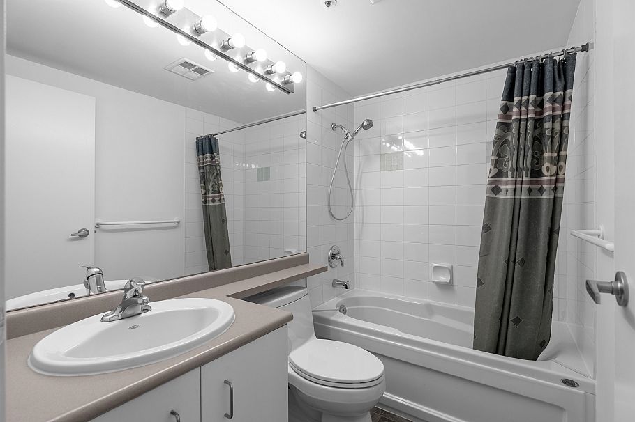 2102 588 Broughton Street Vancouver, BC - 16