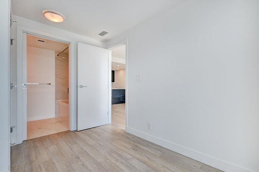 3104 1283 HOWE STREET, Vancouver BC V6Z 1C1 Vancouver, BC - 17