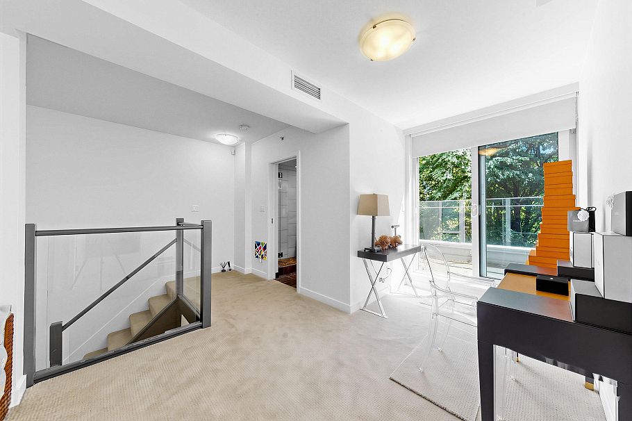 1211 W Cordova Street Vancouver, BC - 25