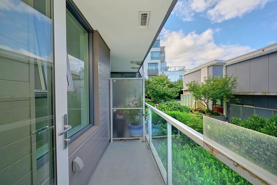 209 508 W 29th Avenue Vancouver, BC - 24