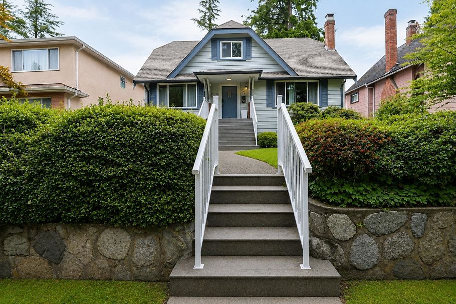 3885 W 35th Avenue Vancouver, BC - 30