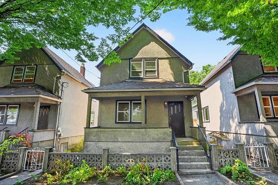 945-927 Princess Avenue Vancouver, BC - 4
