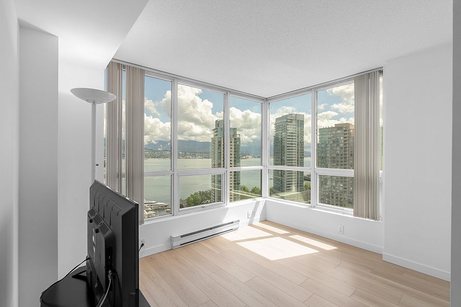 2102 588 Broughton Street Vancouver, BC - 12