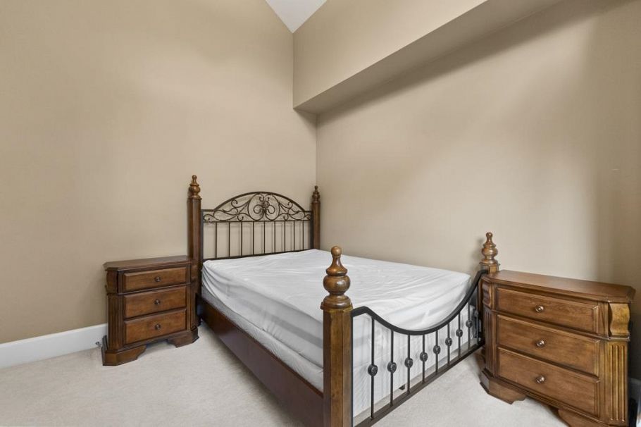 4077 W 13th Avenue Vancouver, BC - 24