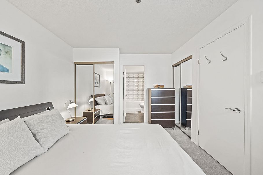 109 888 W 13th Avenue Vancouver, BC - 14