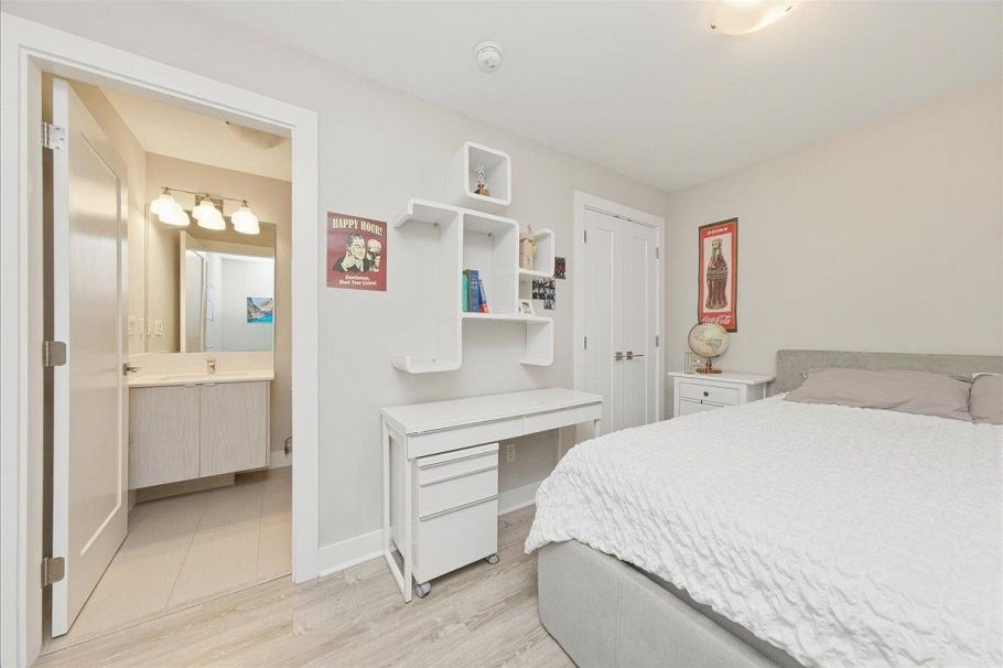 210 W 5th Street North Vancouver, BC - 26