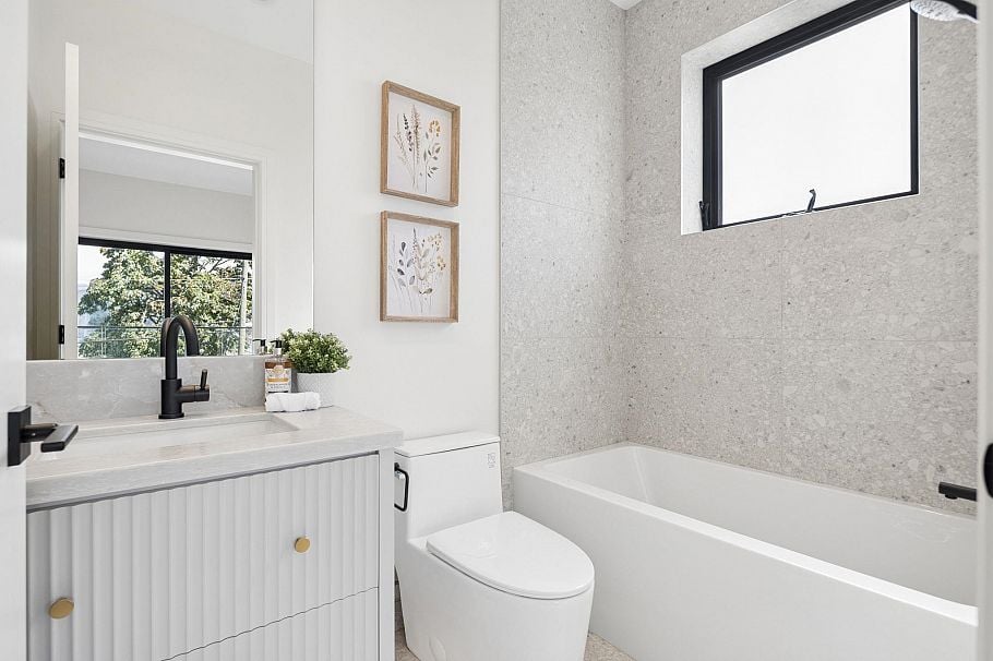 2 2815 Trinity Street Vancouver, BC - 29