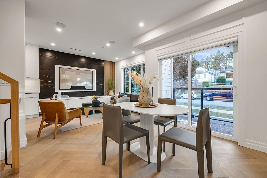 2153 E 20th Avenue Vancouver, BC - 8