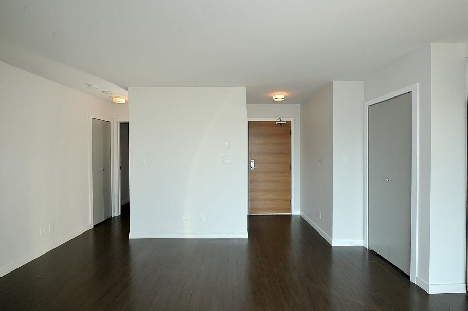705 161 W GEORGIA STREET, Vancouver BC V6B 0K9 Vancouver, BC - 2