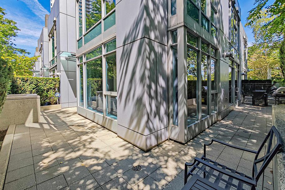 1211 W Cordova Street Vancouver, BC - 31