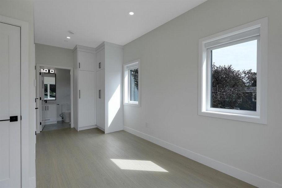 2 3695 E 26 Avenue Vancouver, BC - 20